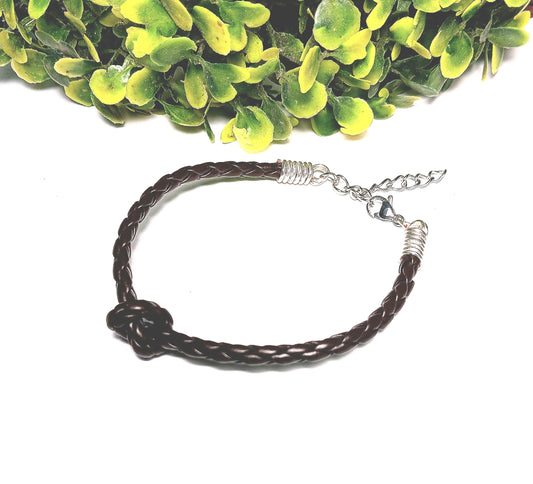 Twisted Knot