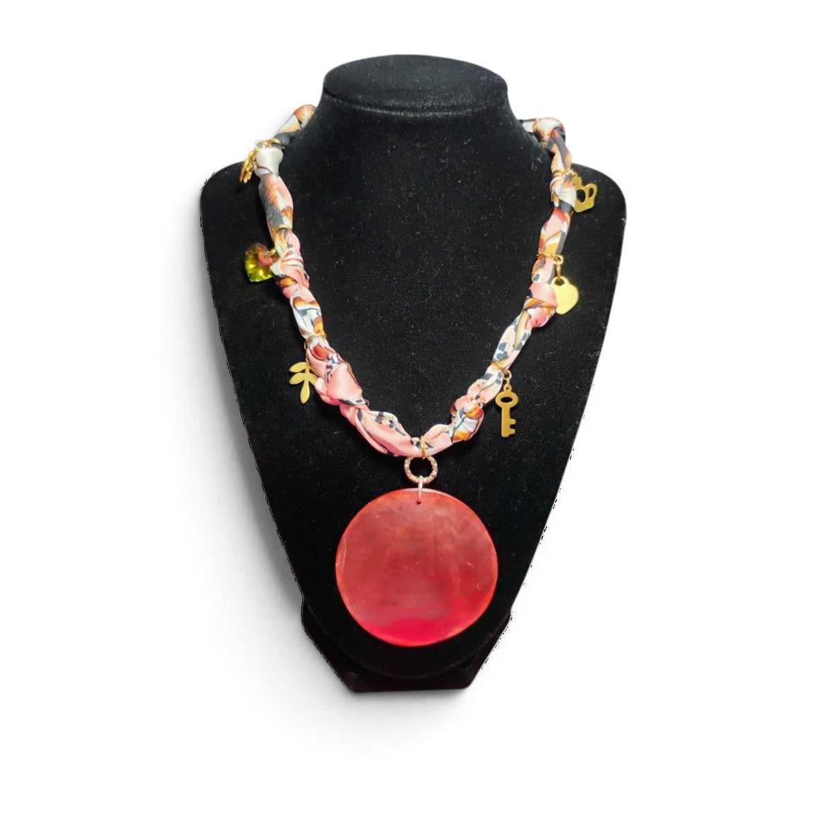 Collar Carmesí Boho Chic